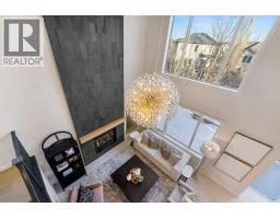 125 Discovery Place SW - photo 3