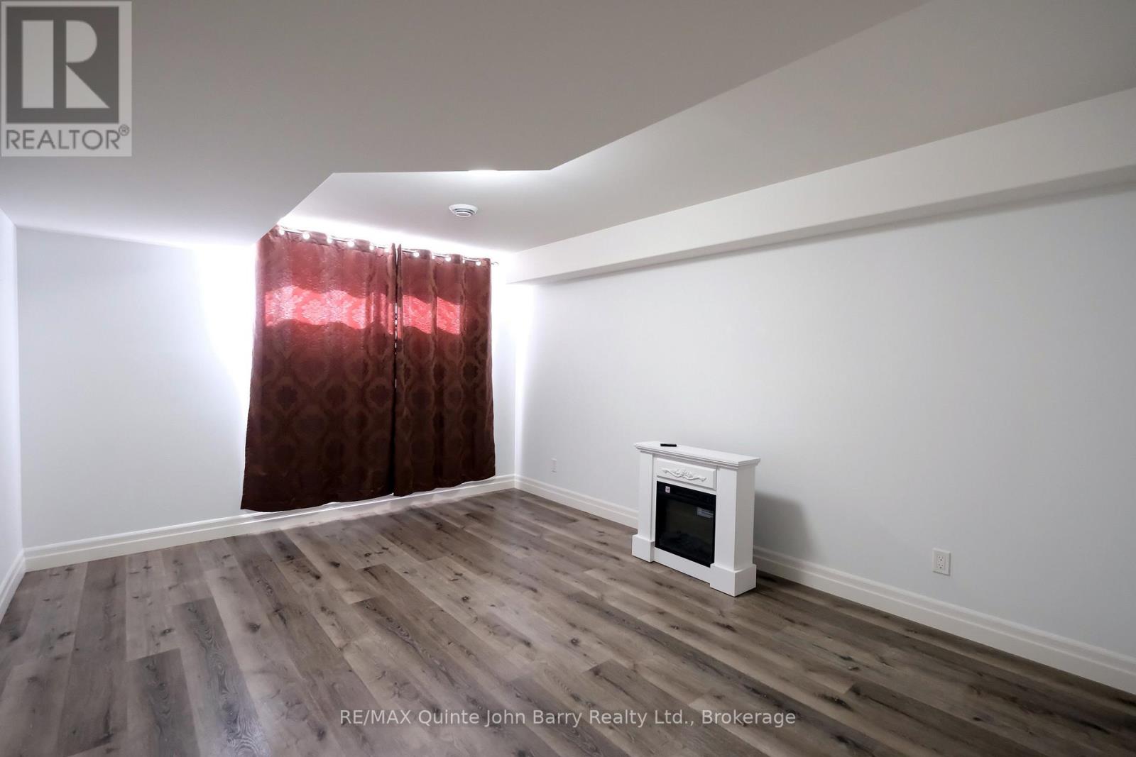 25 Hillside Meadow Drive, Quinte West, ON photo 20
