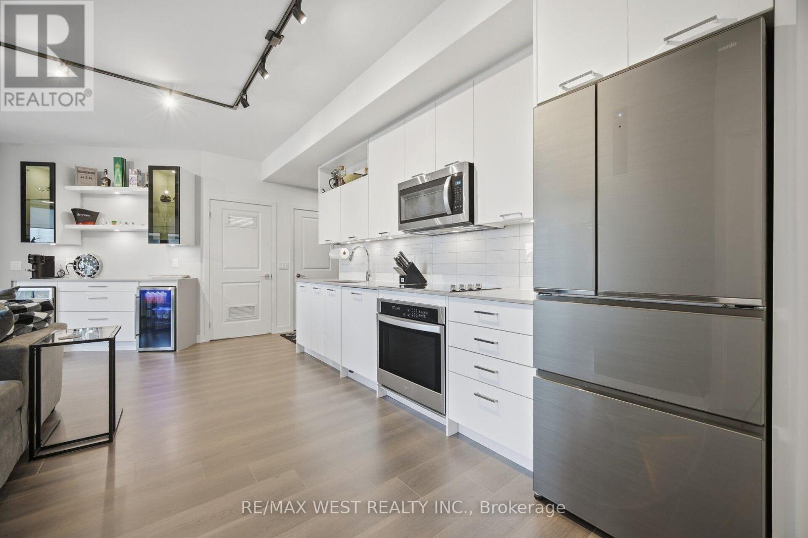 312 - 120 EAGLE ROCK WAY, Vaughan — photo 8