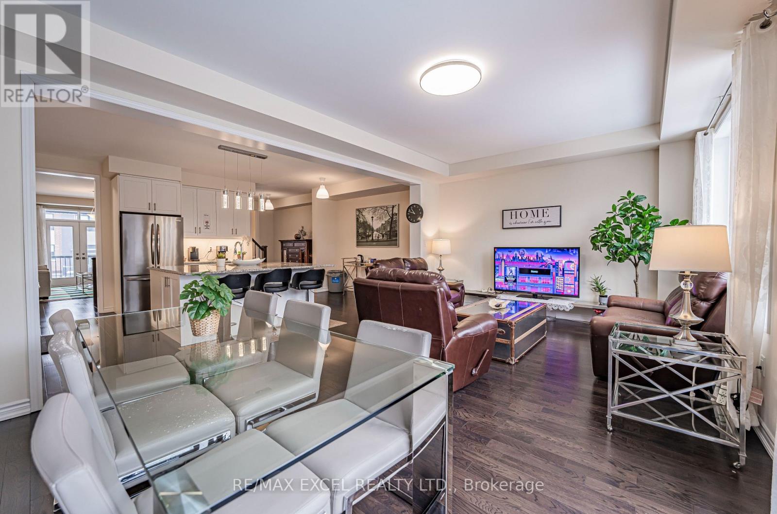 MAIN - 30 VAUDEVILLE DRIVE, Toronto (Alderwood) — photo 4