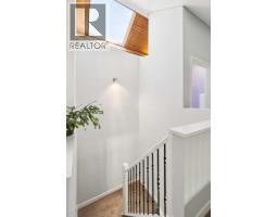 241 Mountain Lion Drive, Bragg Creek, AB T0L0K0 Photo 17