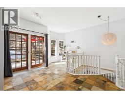 241 Mountain Lion Drive, Bragg Creek, AB T0L0K0 Photo 15