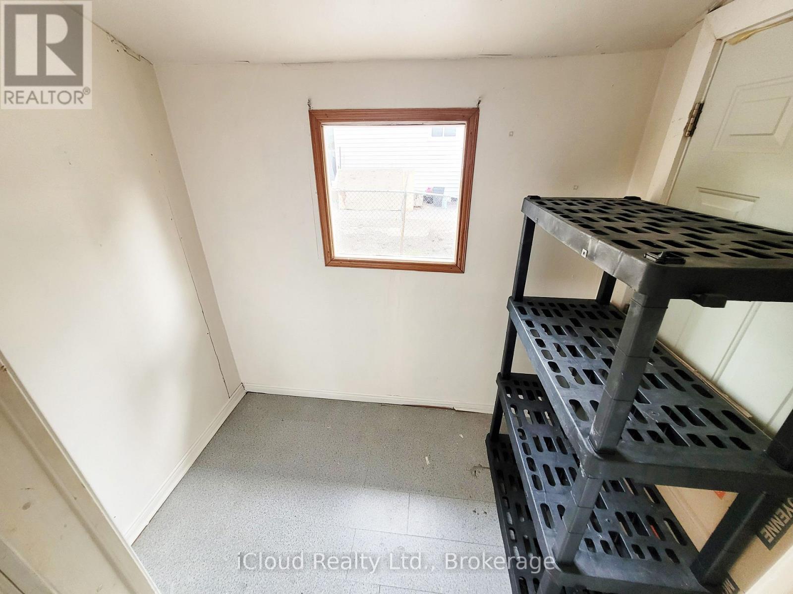 172 Silas Boulevard — photo 15