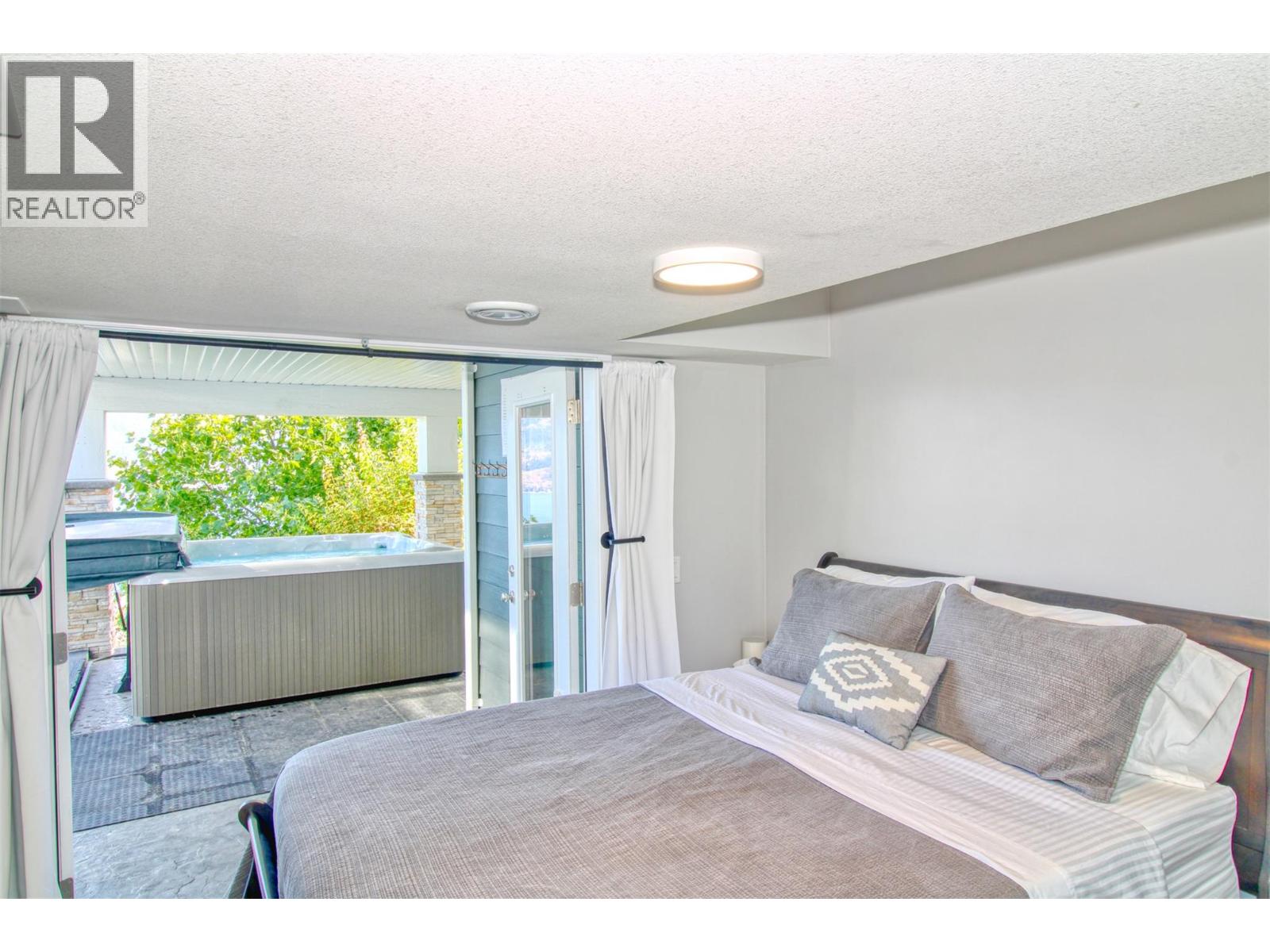 #481 7018 Terazona Drive - 16