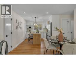 4112 13 Avenue NE - photo 9