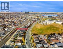 421 Martindale Drive NE - photo 3