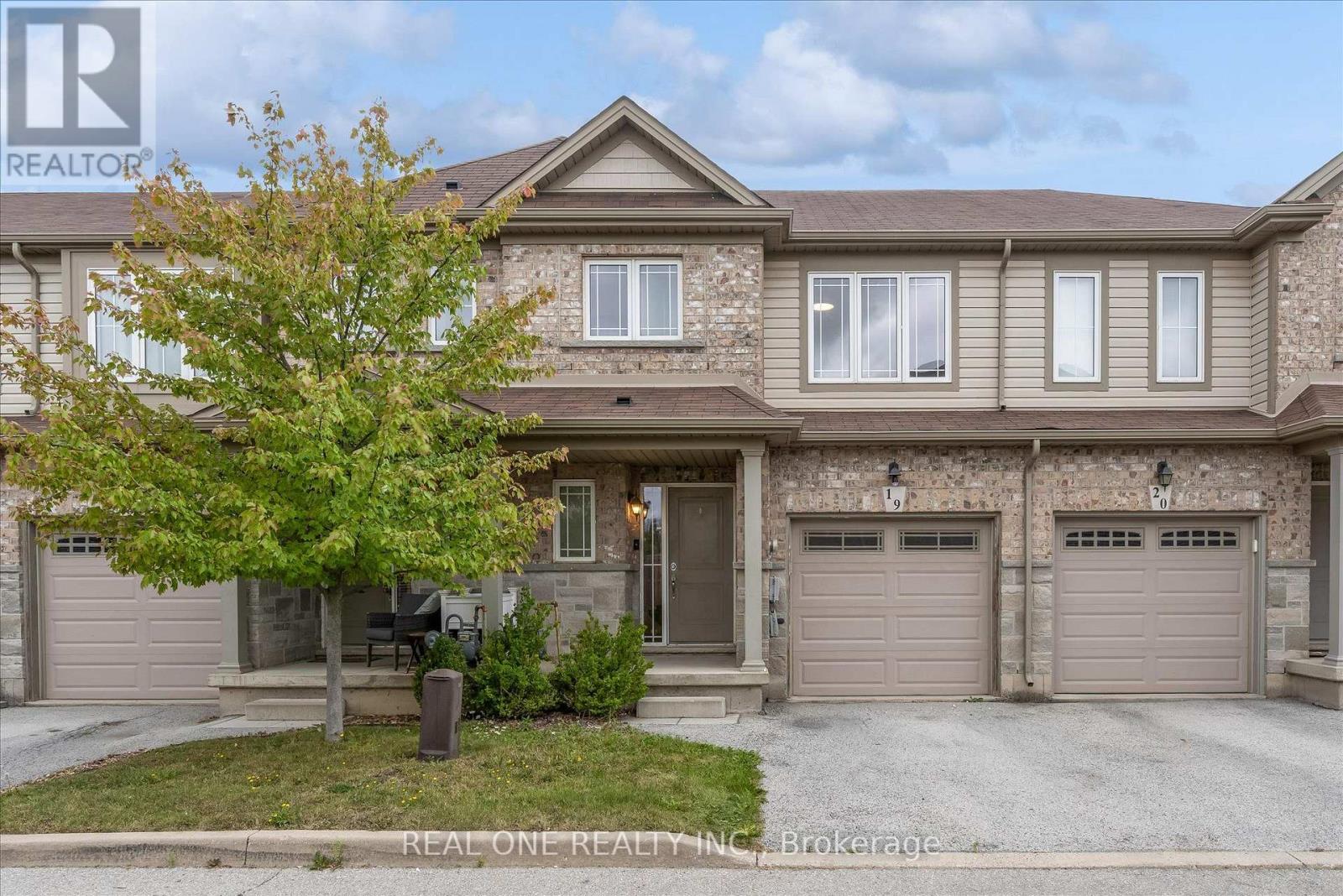 19- 70 Highgate Drive, Hamilton, ON photo 2