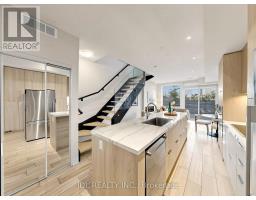 28 Sonic Way, Toronto, ON M3C3Z2 Photo 10
