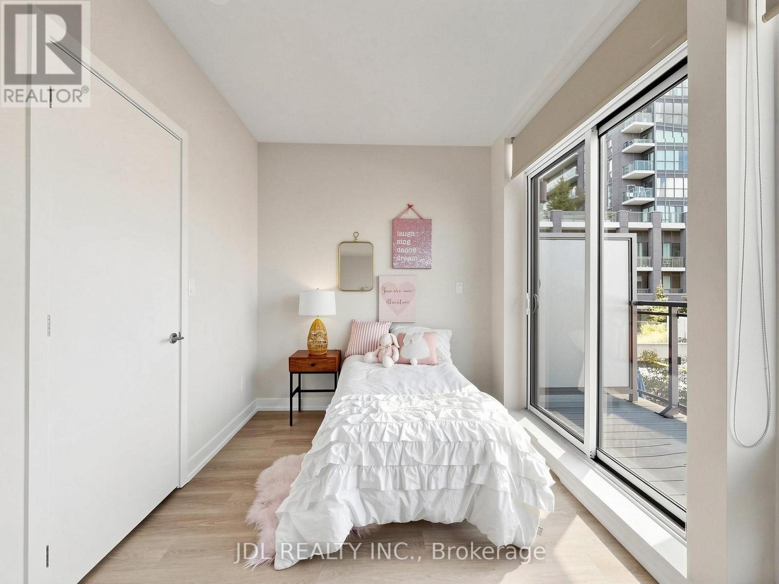 28 Sonic Way, Toronto, ON photo 21