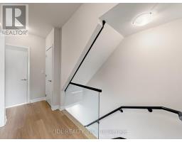 28 Sonic Way, Toronto, ON M3C3Z2 Photo 19