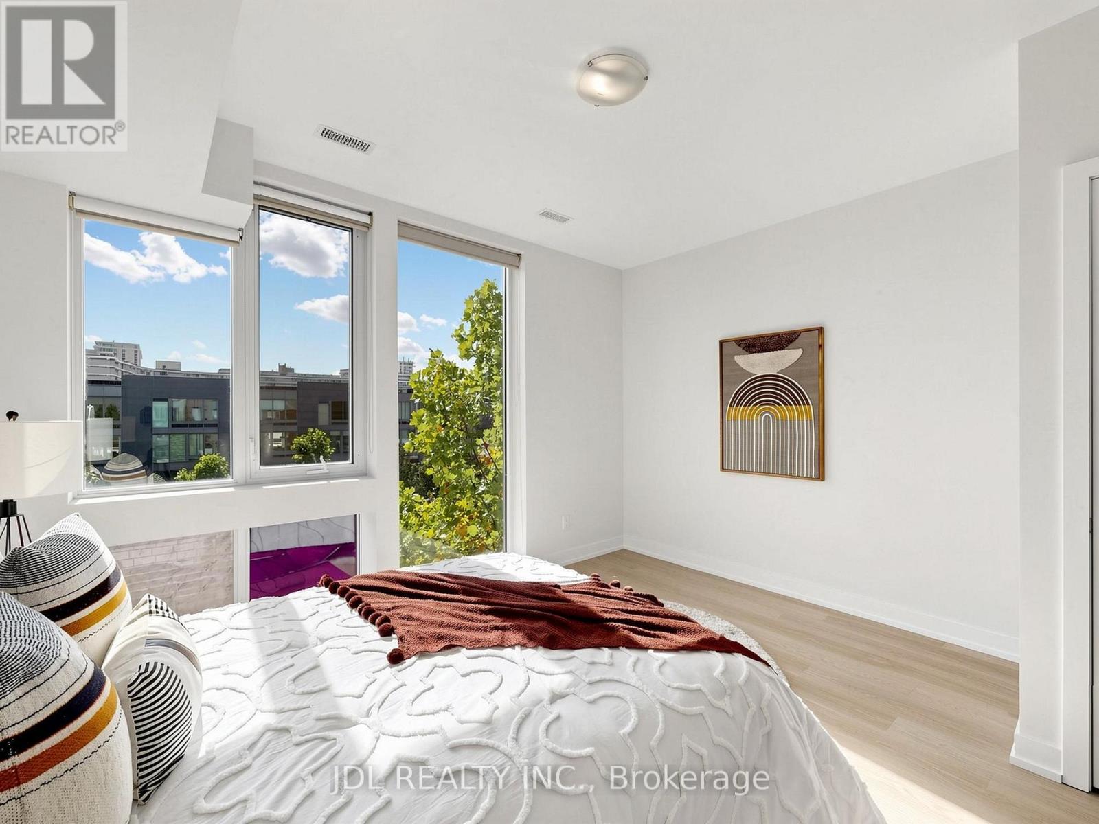 28 Sonic Way, Toronto, ON photo 29