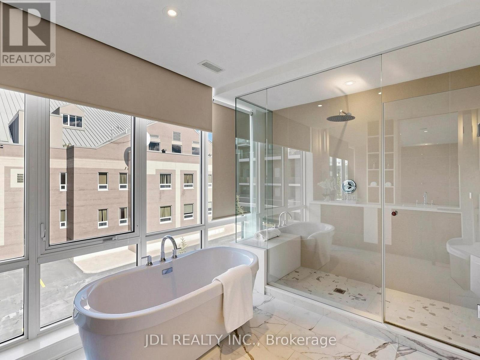 28 Sonic Way, Toronto, ON photo 33