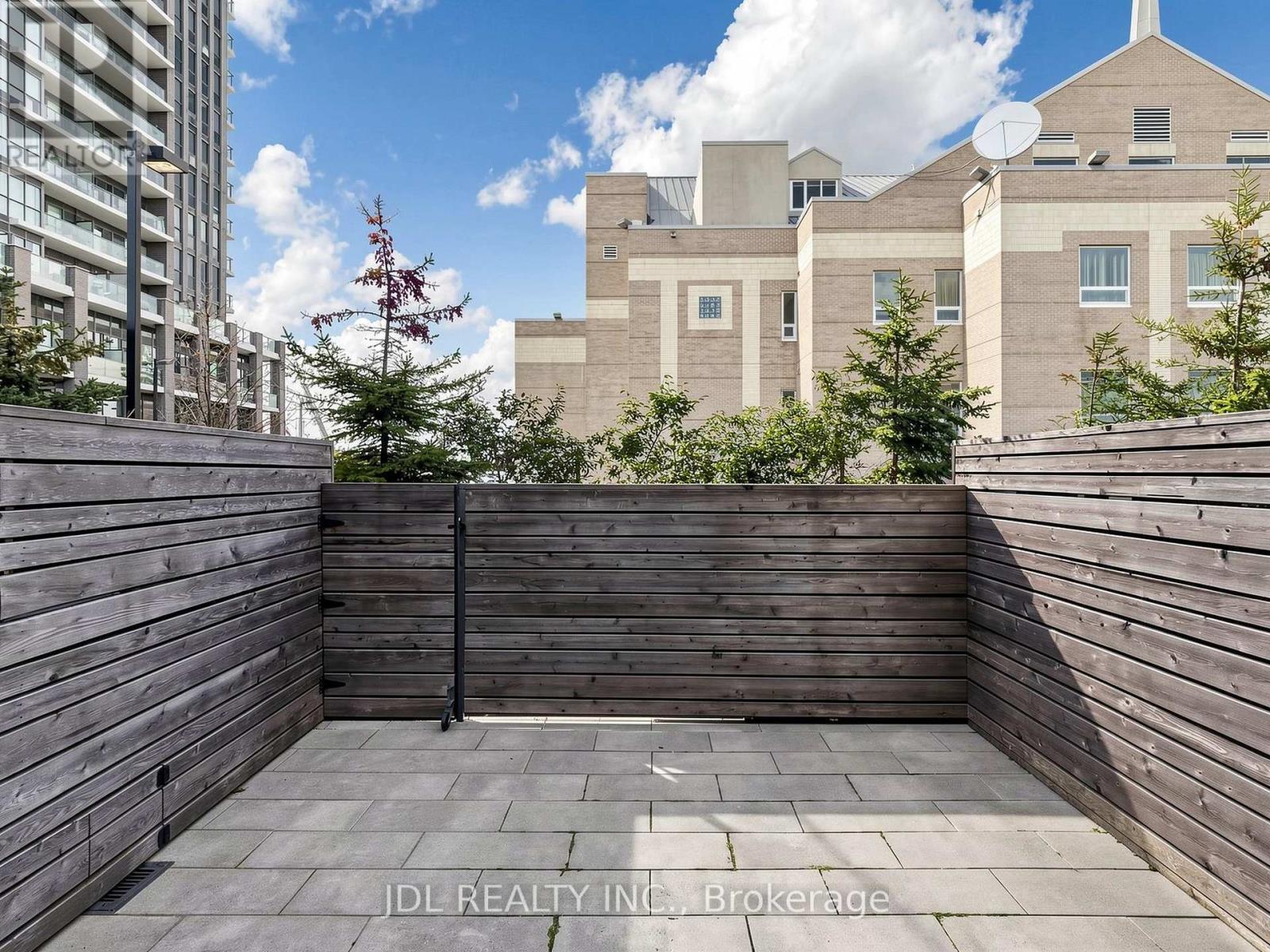 28 Sonic Way, Toronto, ON photo 38