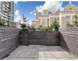 28 Sonic Way, Toronto, ON M3C3Z2 Photo 38