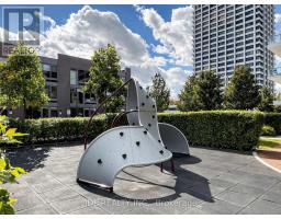 28 Sonic Way, Toronto, ON M3C3Z2 Photo 41