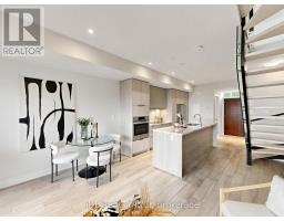 28 Sonic Way, Toronto, ON M3C3Z2 Photo 9
