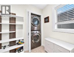 430 56 Avenue SW - photo 26
