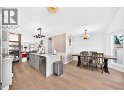 430 56 Avenue SW - photo 16