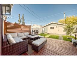 430 56 Avenue SW - photo 38