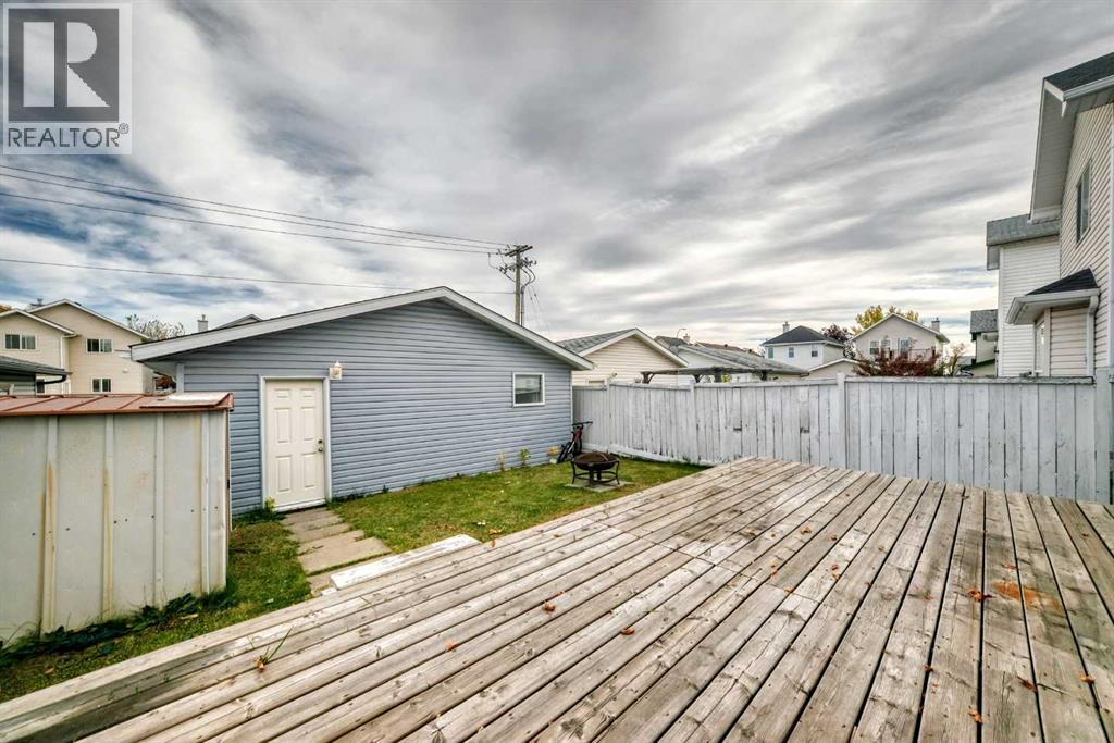 197 Tarington Close NE - 39