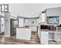 197 Tarington Close NE - photo 4