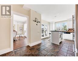 8 Killarney Road, Toronto, ON M5P1L8 Photo 12