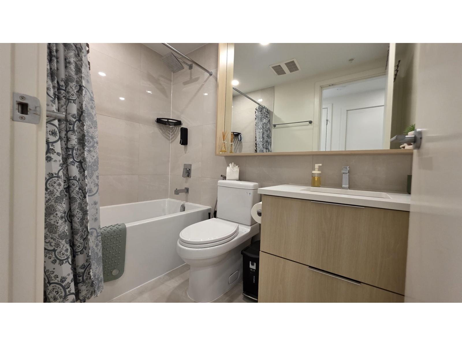 1403 13318 104 AVENUE, Surrey - Image 1