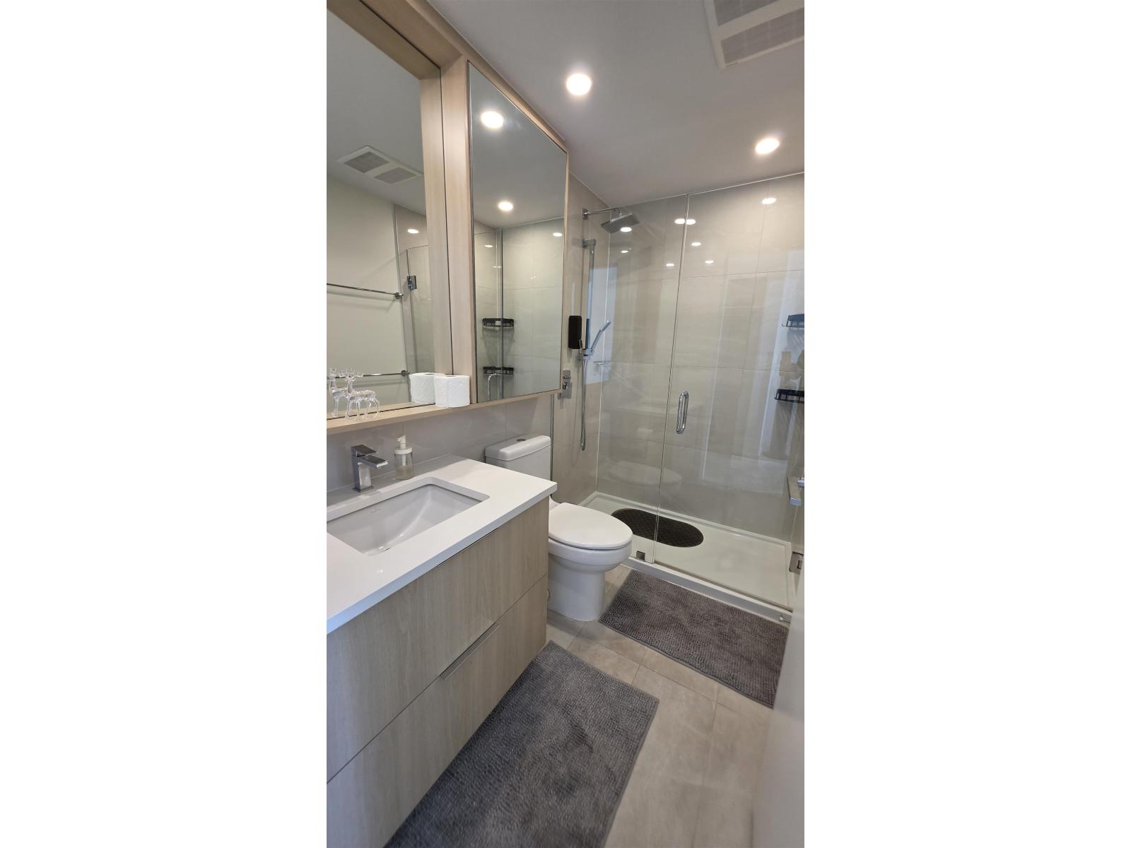 1403 13318 104 AVENUE, Surrey - Image 1