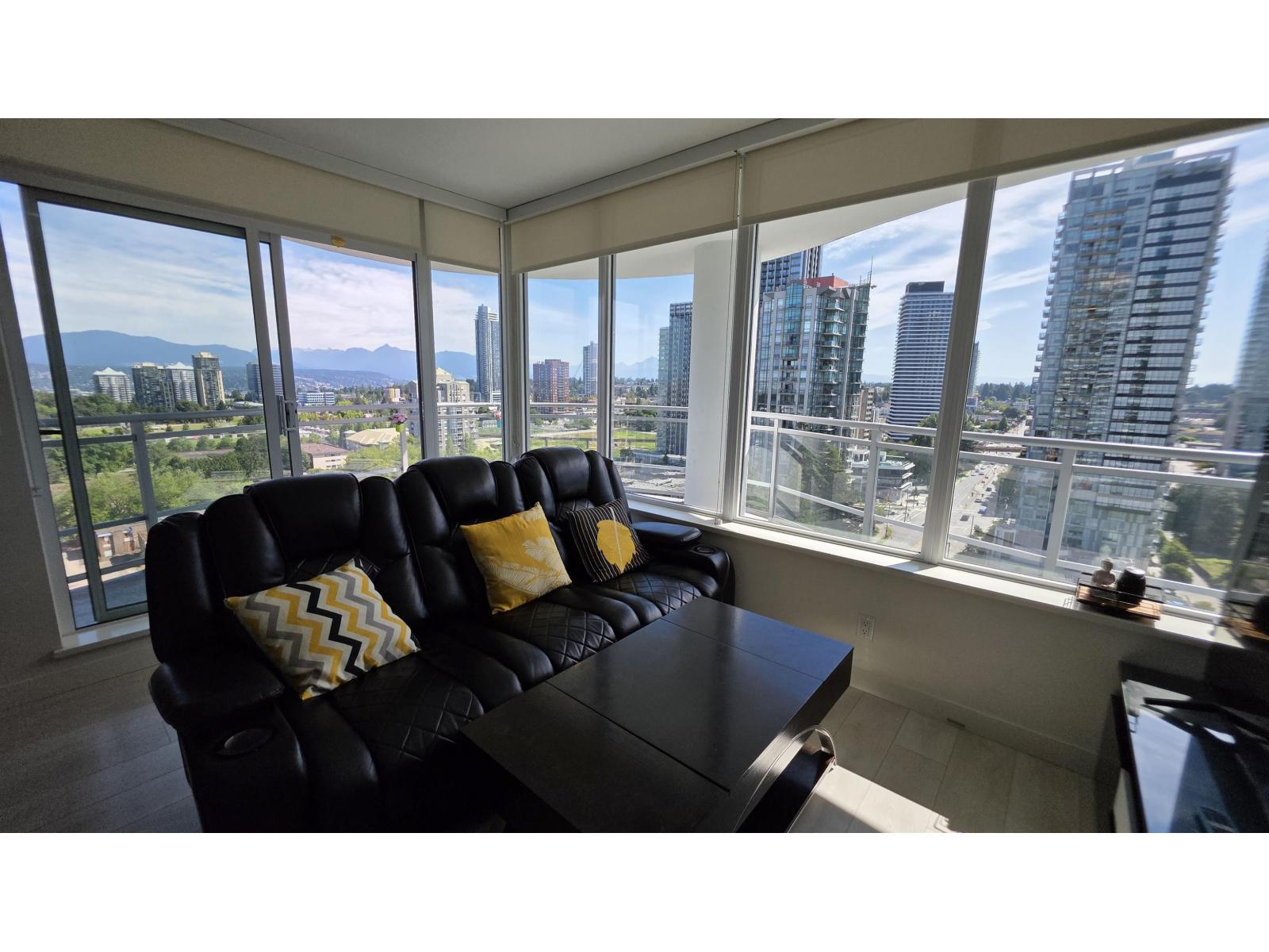 1403 13318 104 AVENUE, Surrey - Image 1