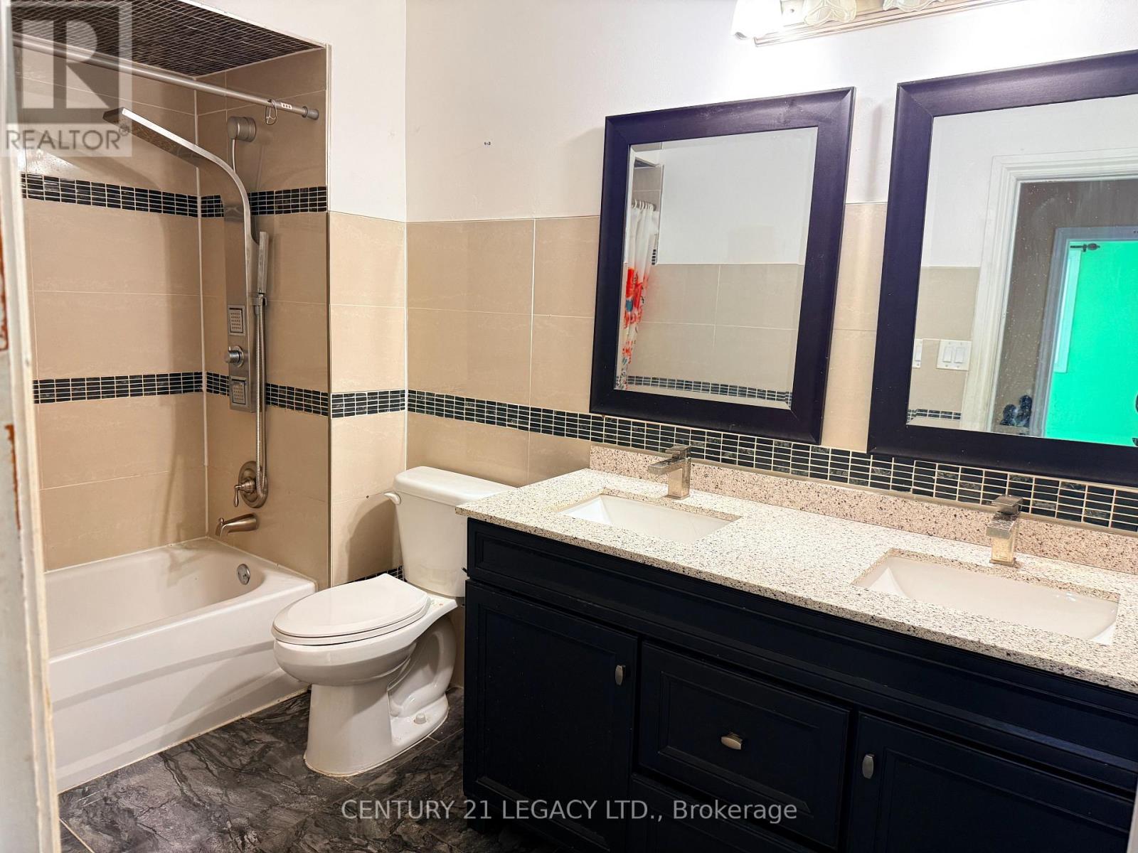 11 Tolton Drive, Brampton, ON photo 13
