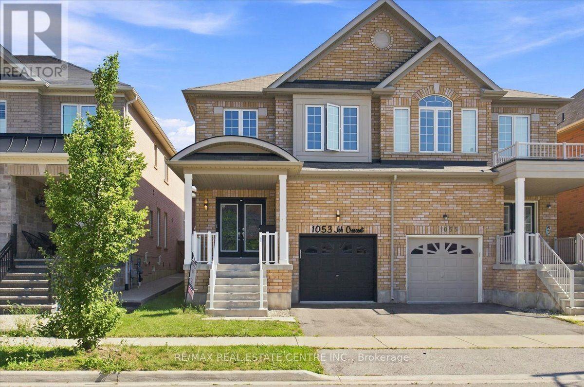 1053 Job Crescent, Milton, ON photo 1