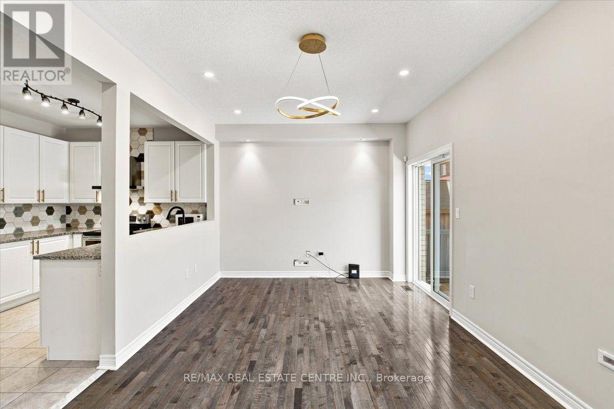 1053 Job Crescent, Milton, ON photo 16