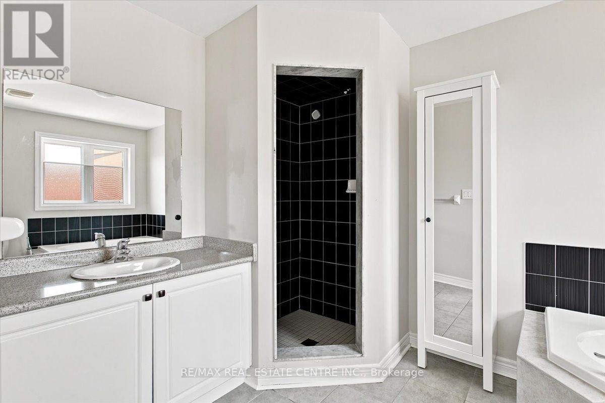 1053 Job Crescent, Milton, ON photo 22