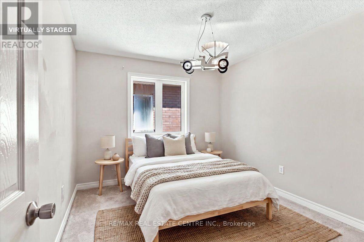 1053 Job Crescent, Milton, ON photo 27