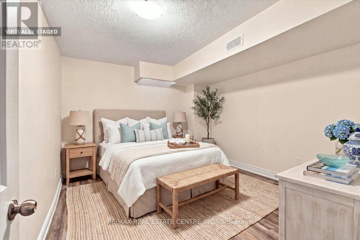 1053 Job Crescent, Milton, ON photo 37
