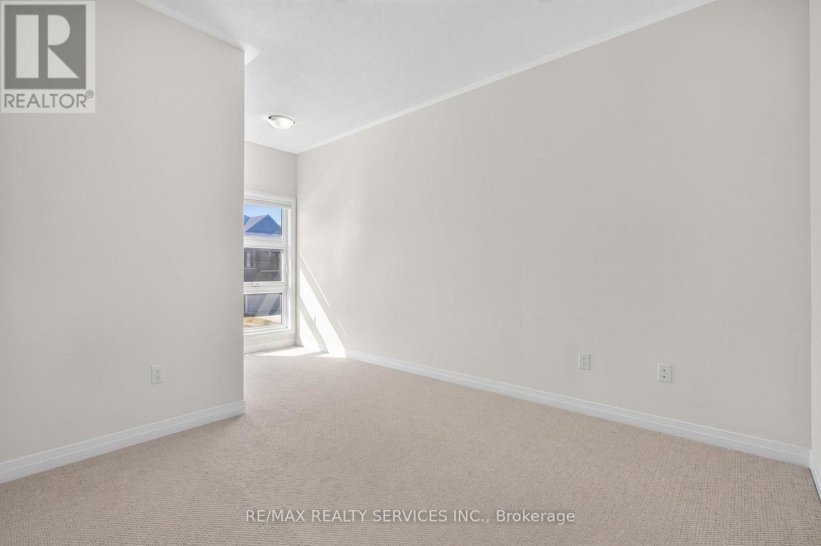 225 CORONATION ROAD - 30
