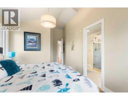 5012 20 Street SW - photo 24