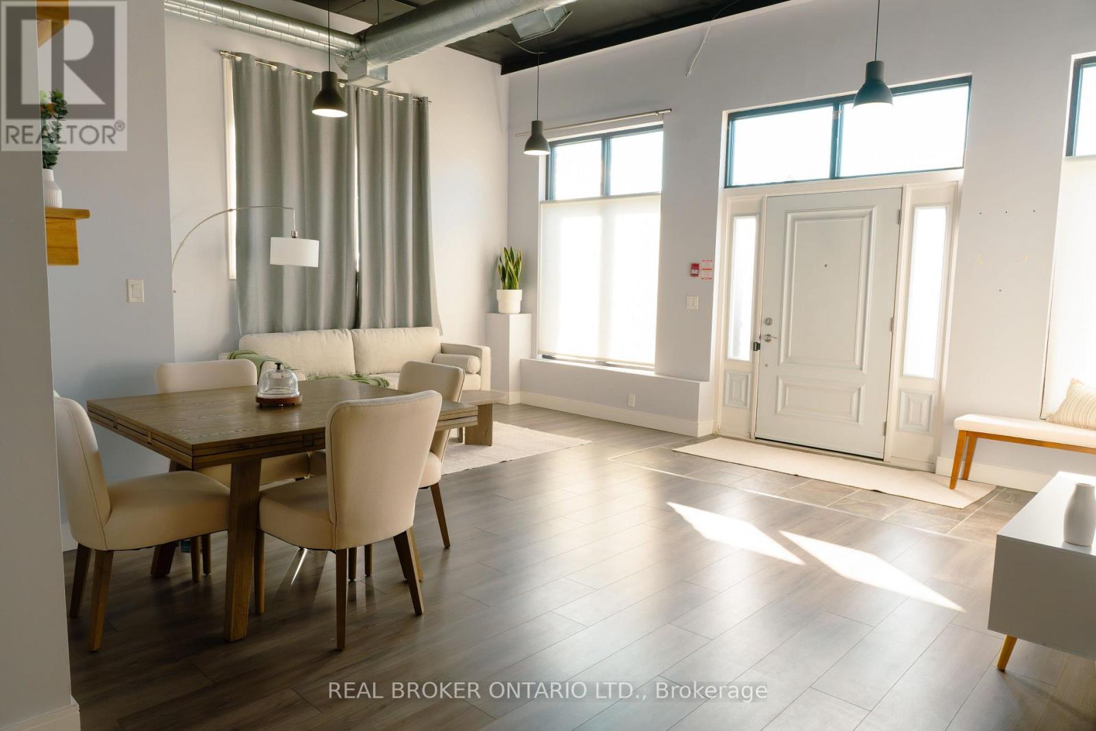 #UNIT 102 904 PAISLEY ROAD - 7