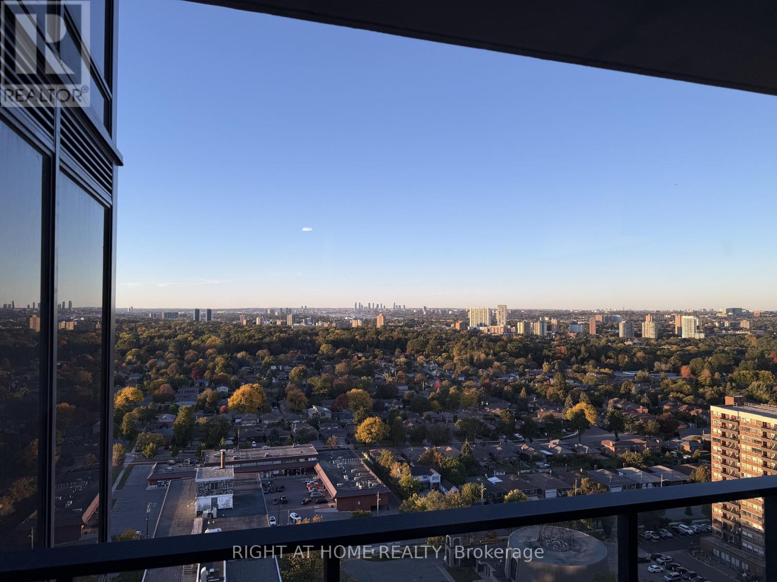 2320 - 4010 EGLINTON AVENUE W, Toronto (Humber Heights) — photo 5