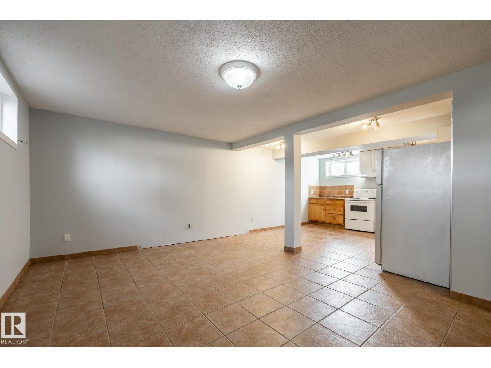 10619 129 AV NW - 13