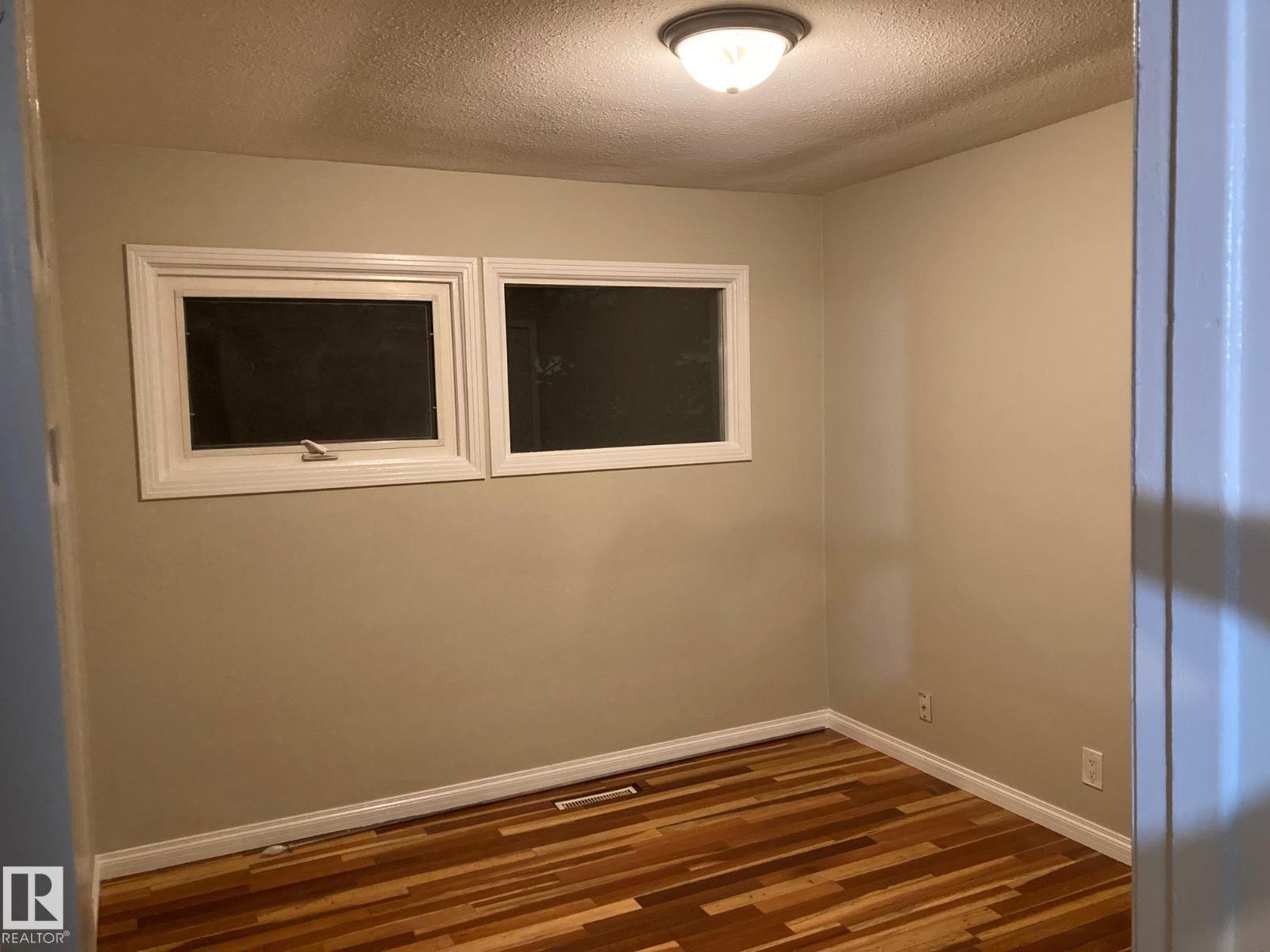 10619 129 AV NW - 39