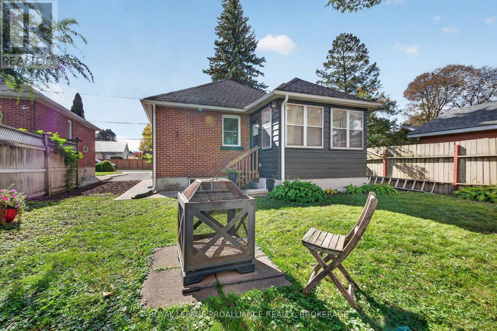 229 PARK STREET - 4