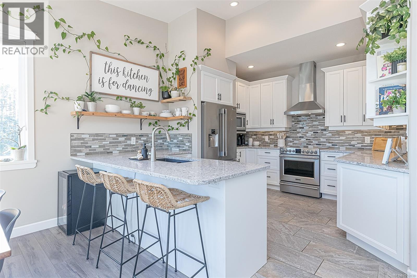 1725 Harambe Way - Image 15