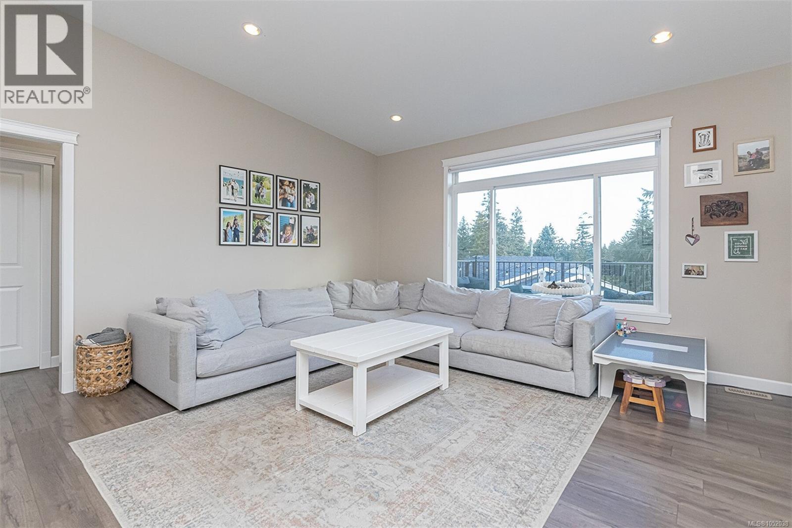 1725 Harambe Way - Image 8