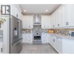 1725 Harambe Way, Nanaimo, BC V9X0B3 Photo 18