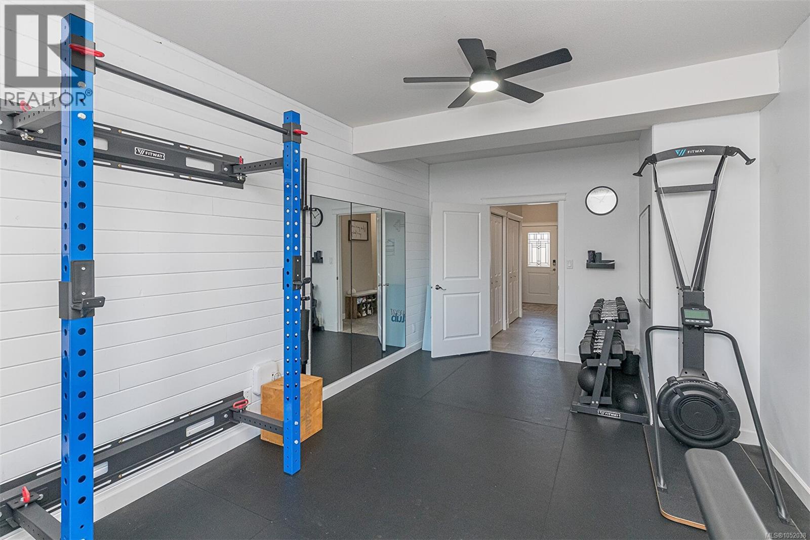 1725 Harambe Way - Image 33