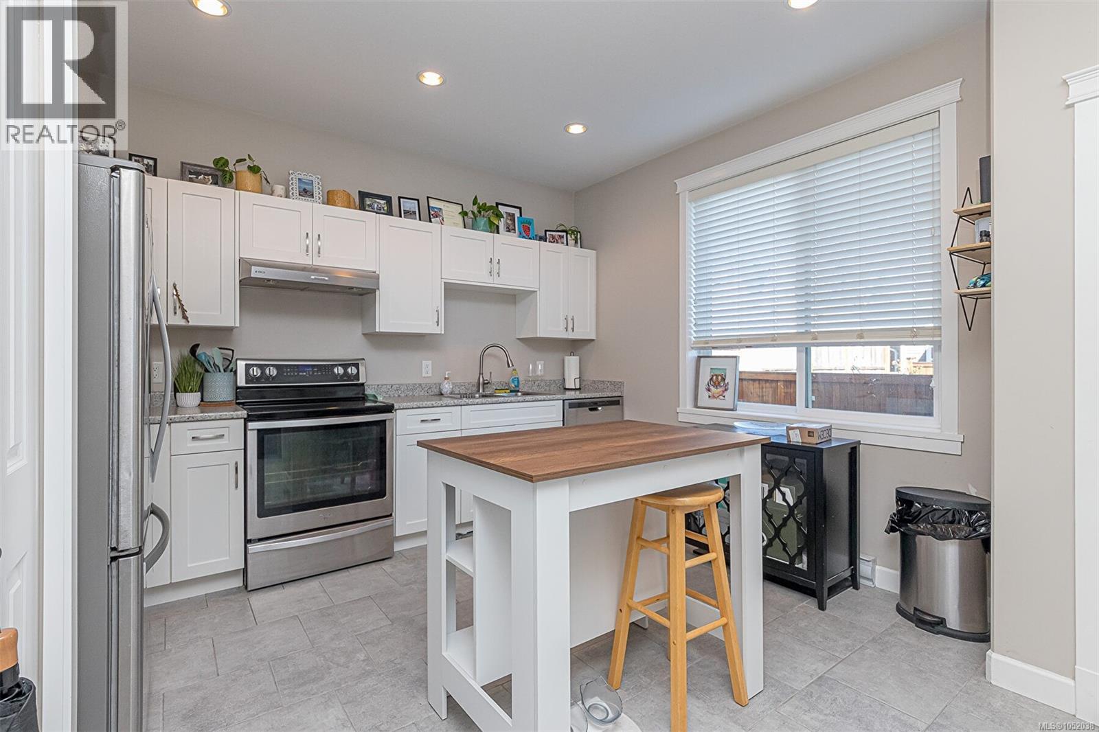 1725 Harambe Way - Image 54