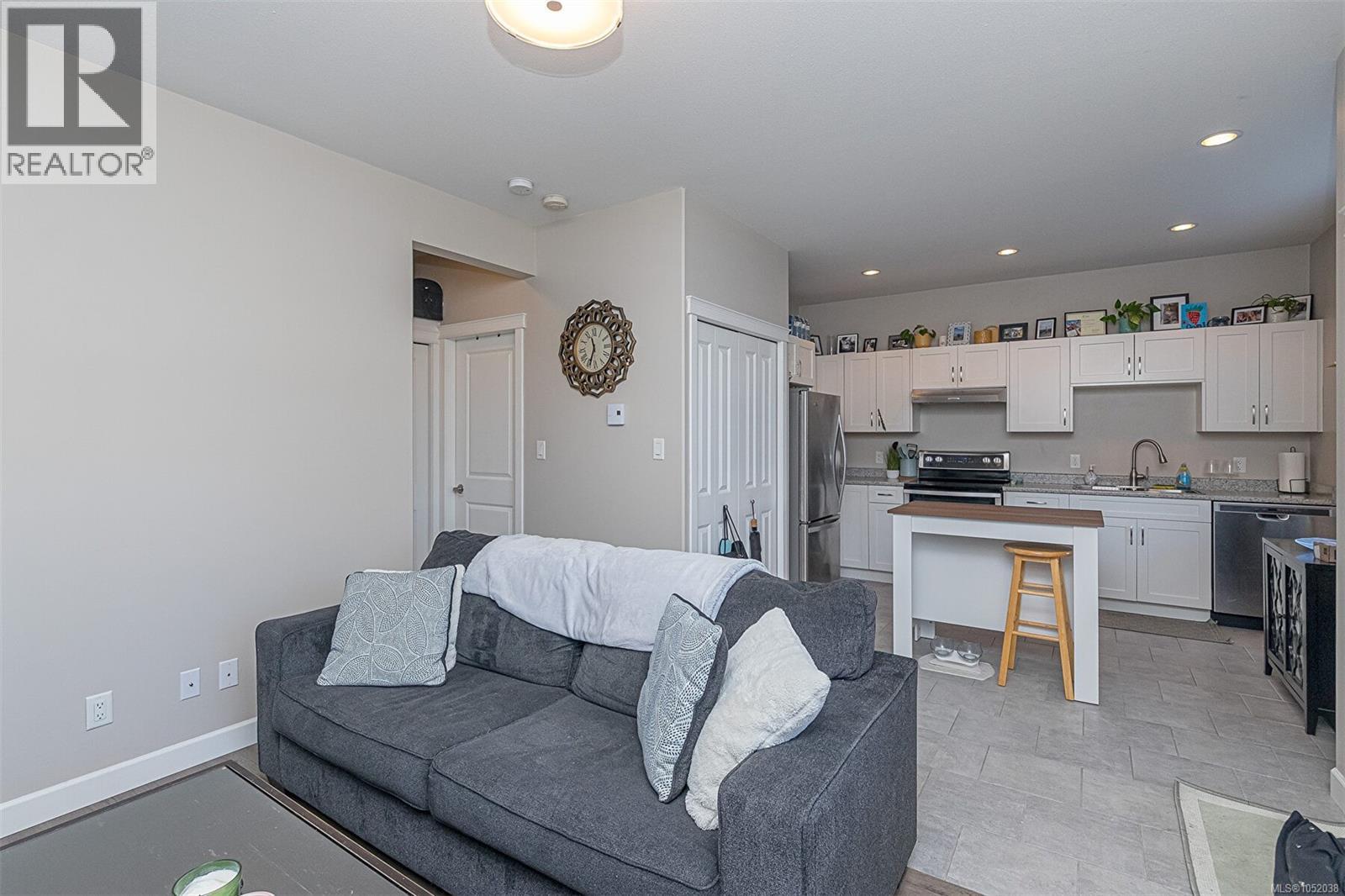 1725 Harambe Way - Image 51