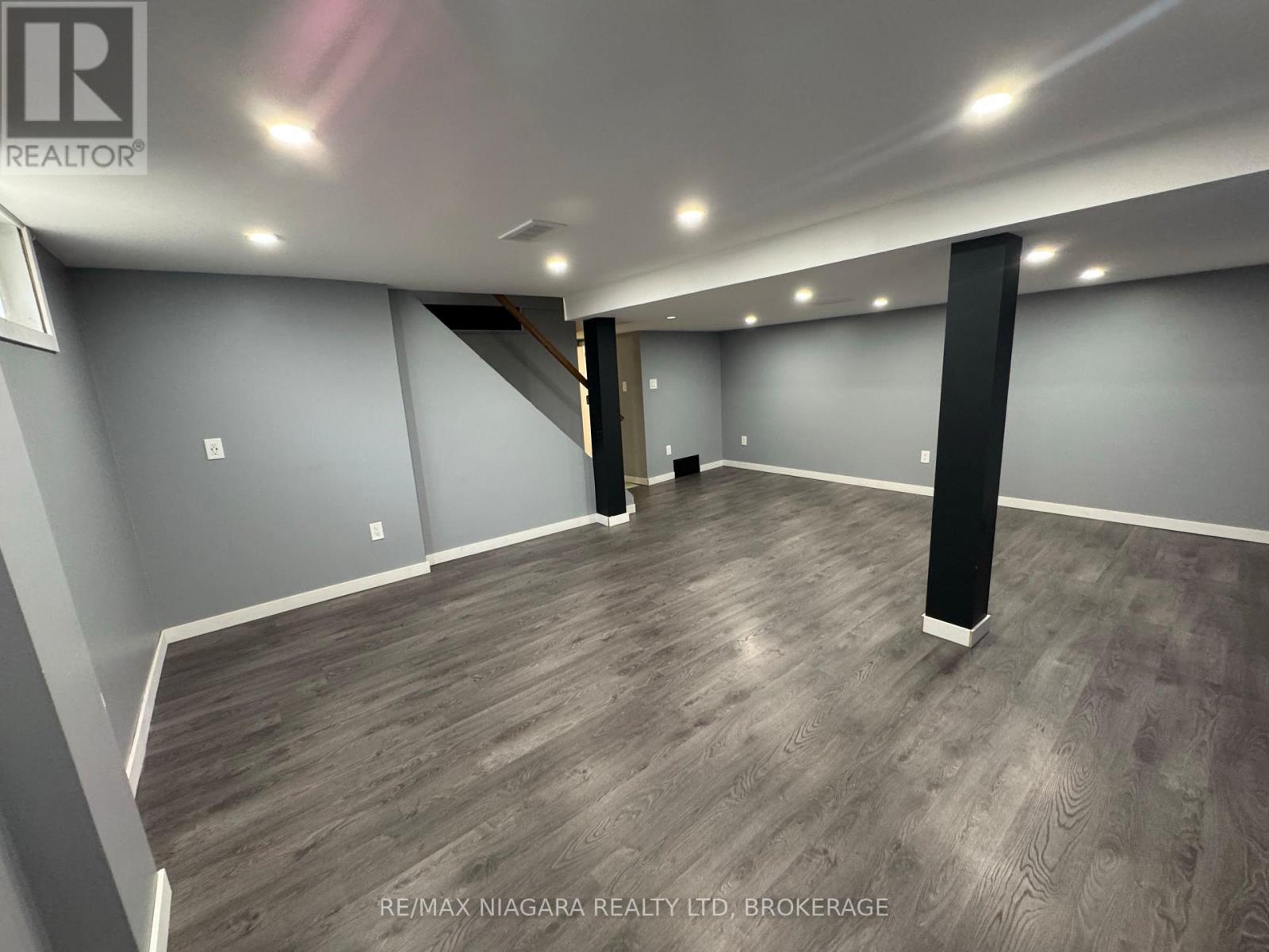 8 Lakehurst Drive — photo 13