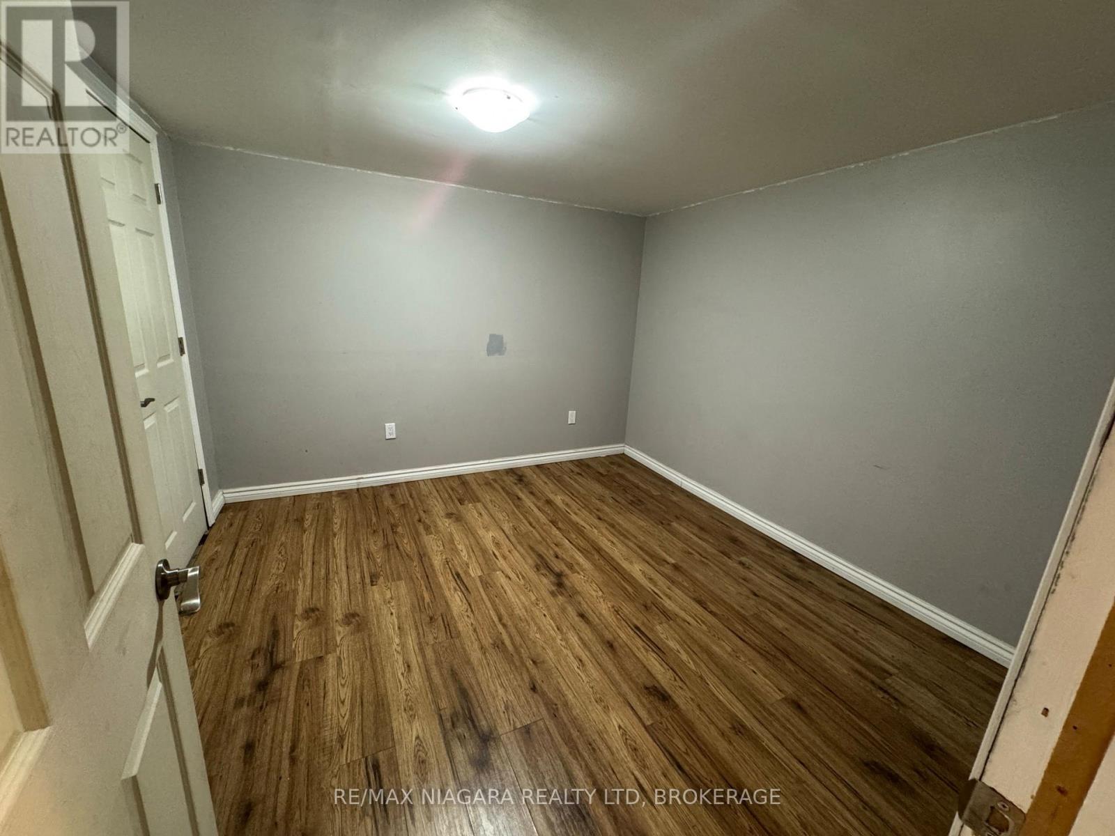 8 Lakehurst Drive — photo 15